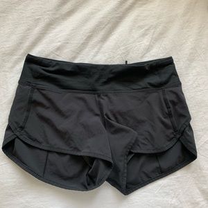 Lululemon Speed Short 4-Way Stretch 2.5”